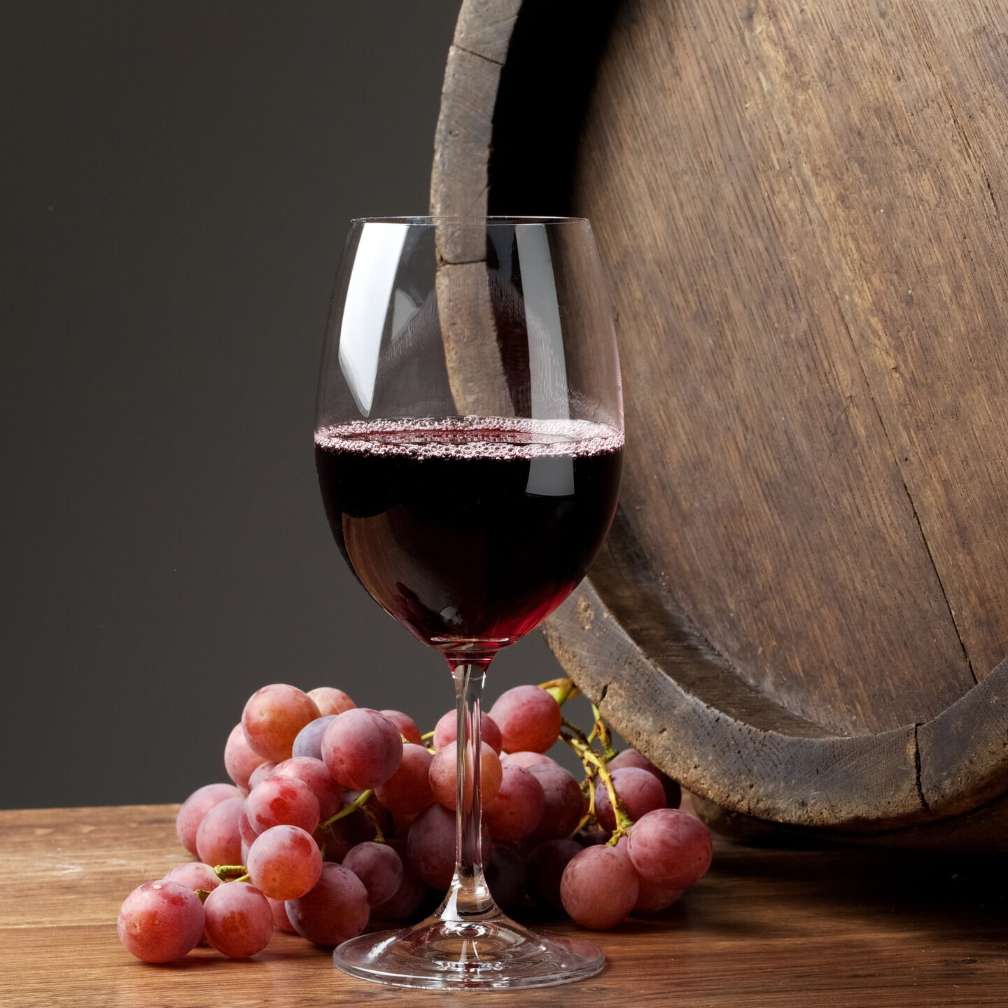 ポリリンホワイトニングは、日々の飲食による歯の着色を解消する