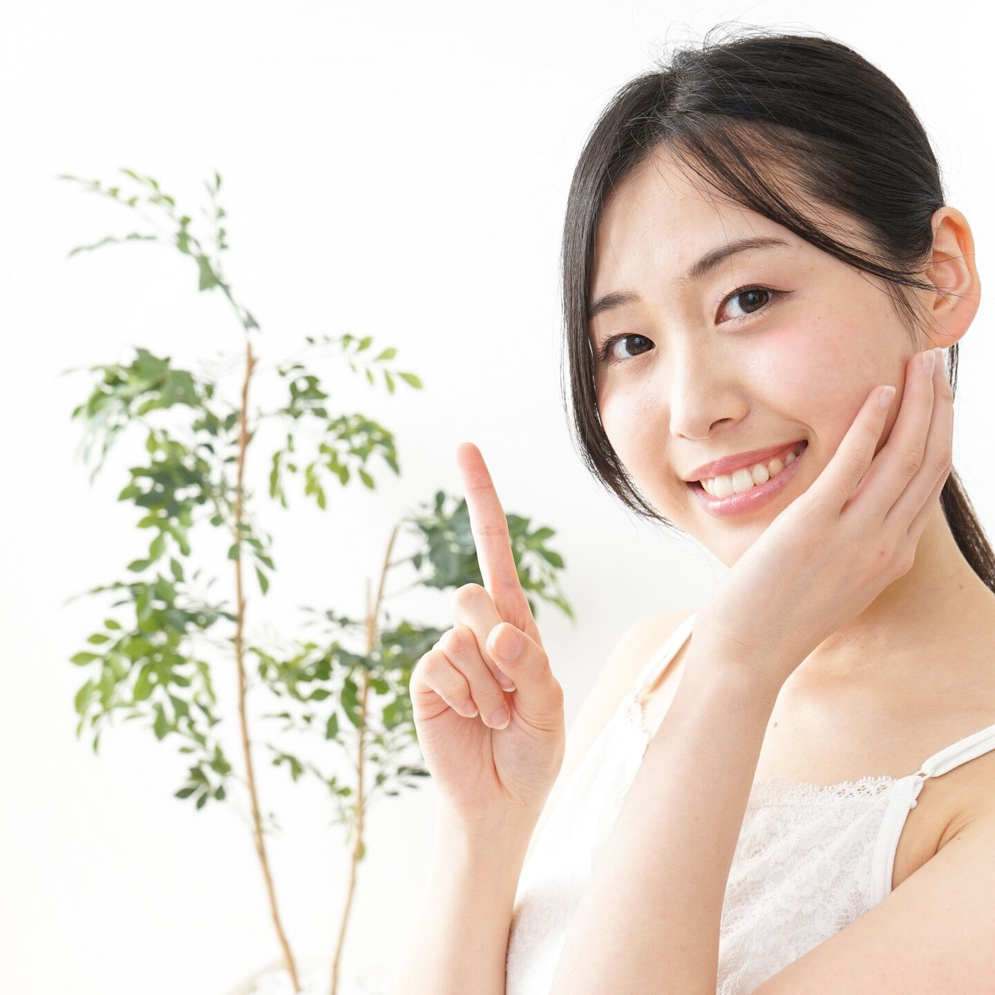 従来のホワイトニングでは、食事制限が多くの方にとって不便なポ