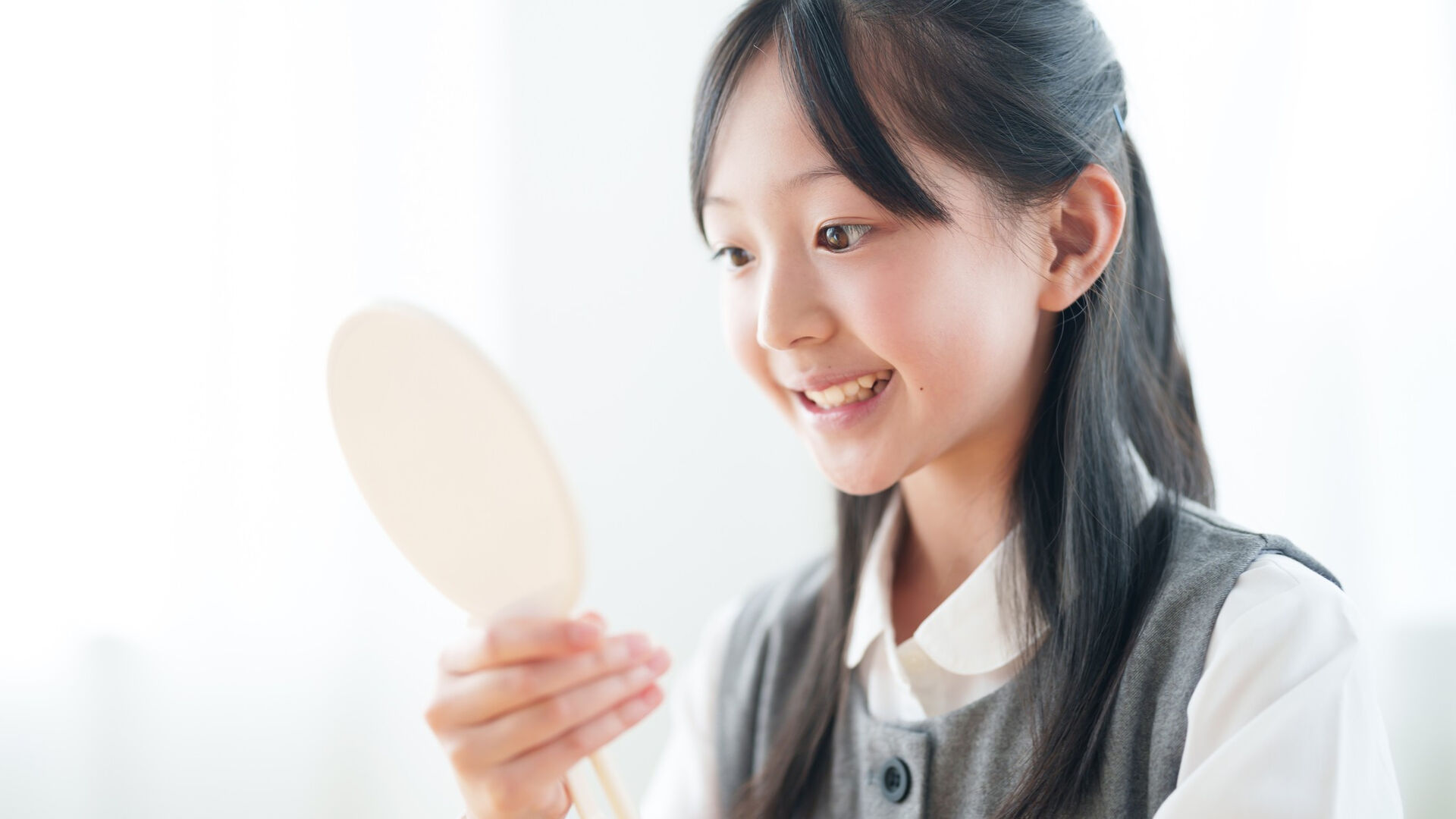 セルフホワイトニングは20代の若者の間で人気を集めており、そ