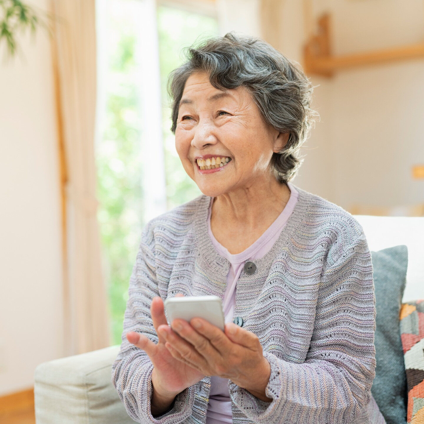 明るく健康的な笑顔をあなたに